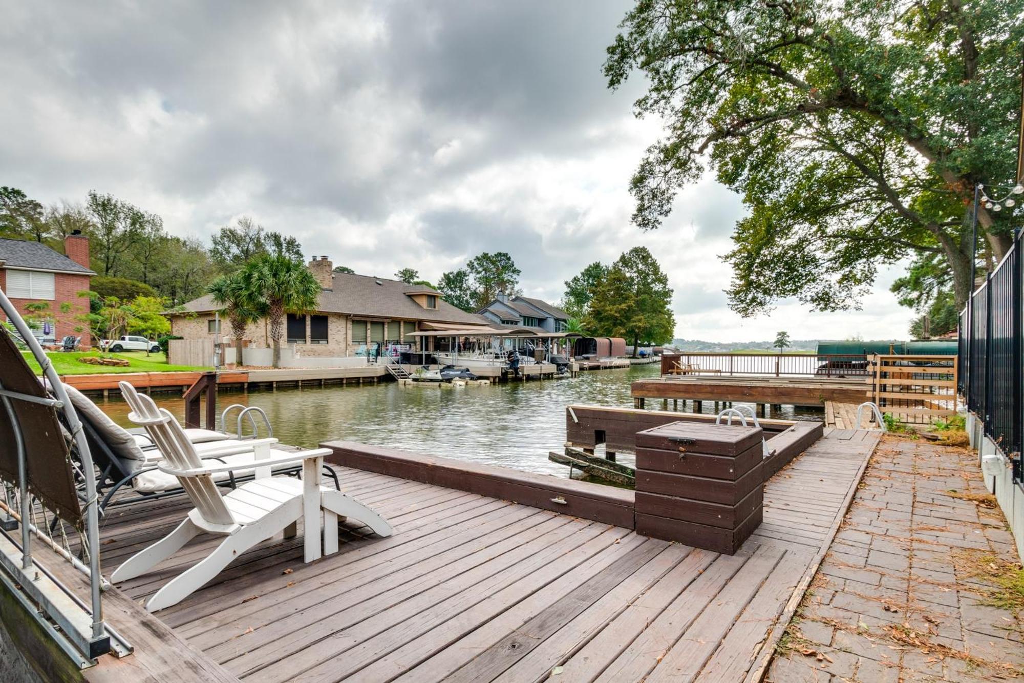 Dock And Outdoor Entertainment Home On Lake Conroe Montgomery Buitenkant foto